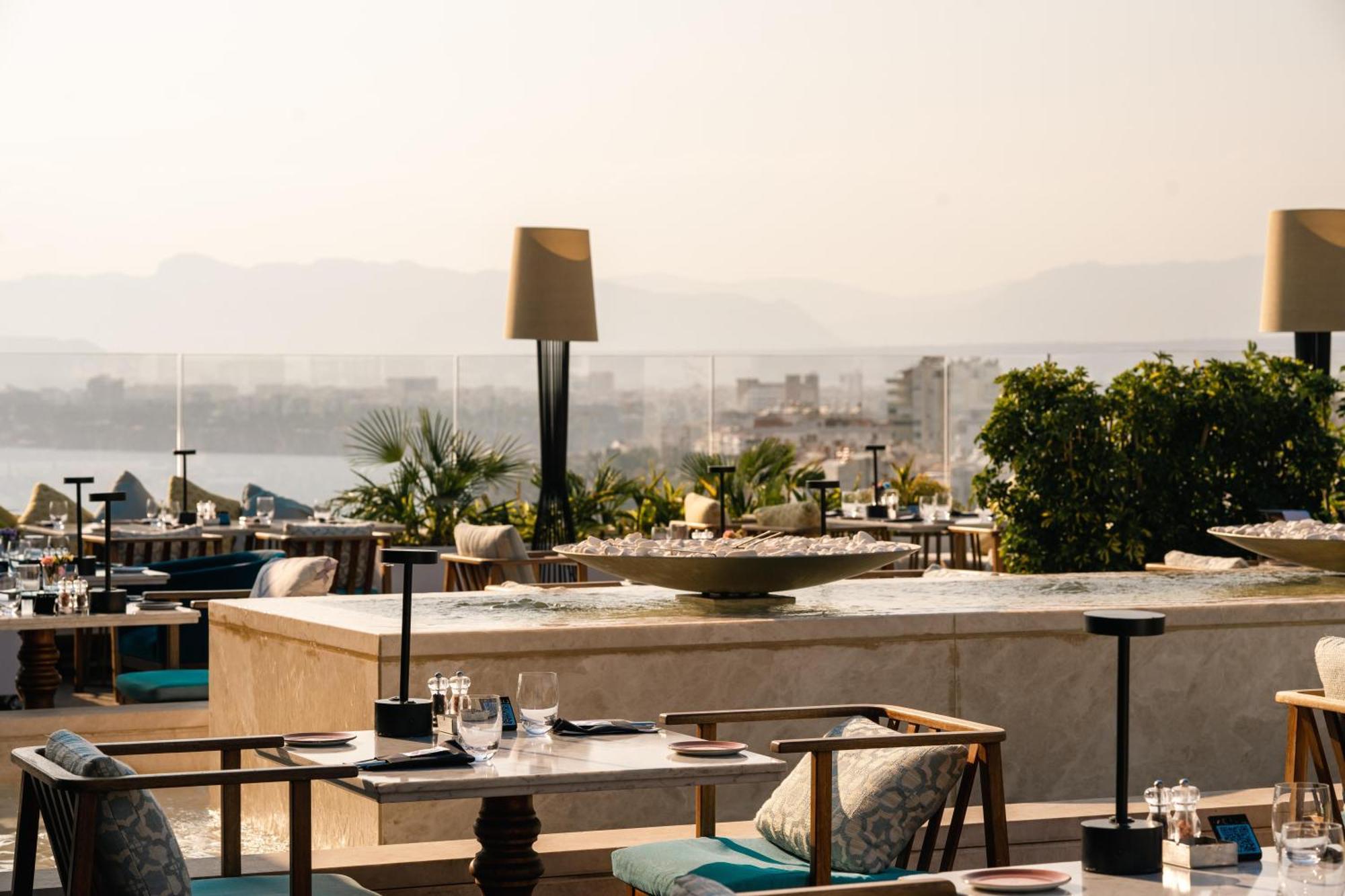 Akra Hotel Antalya Buitenkant foto